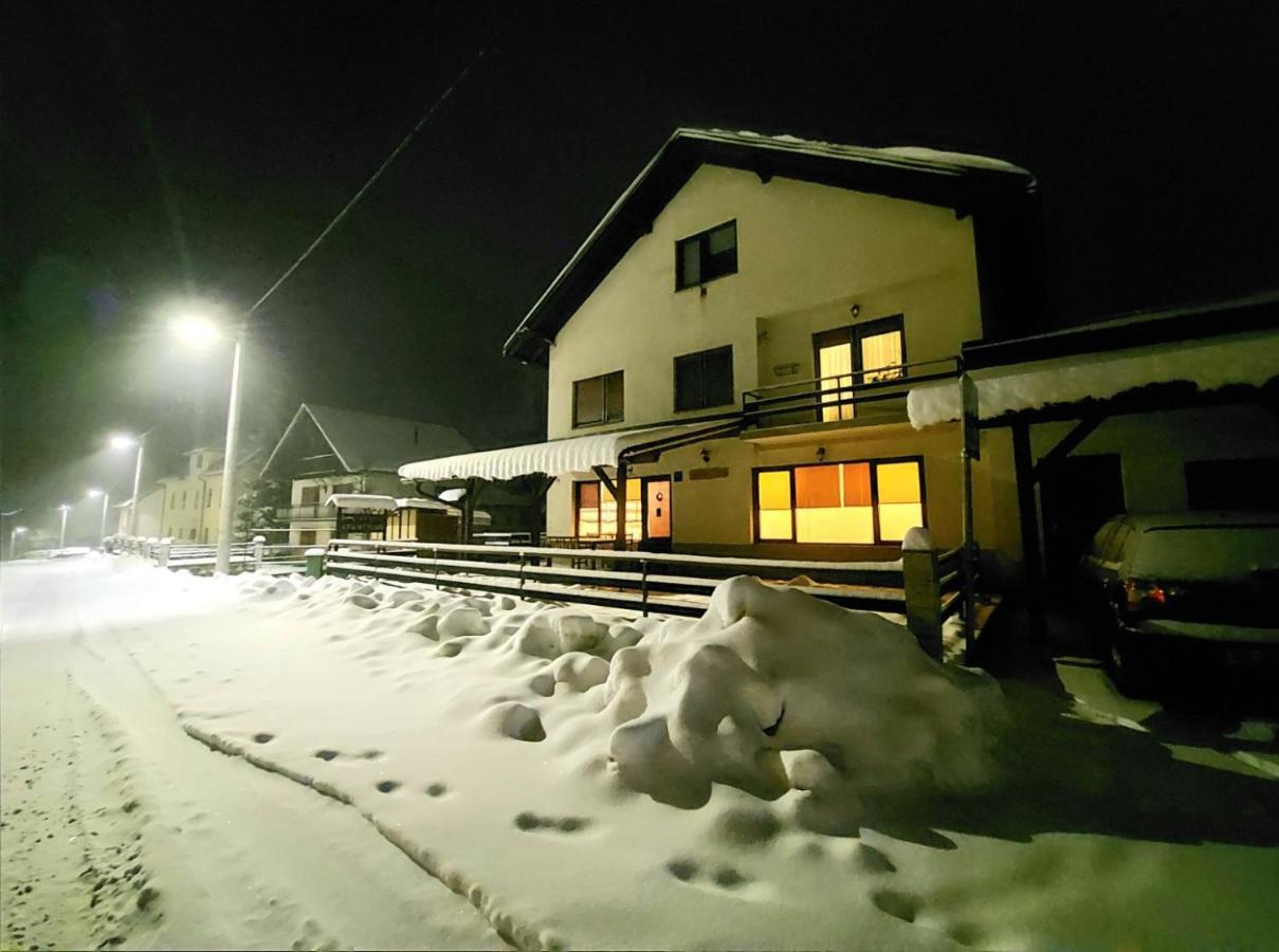 Apartman Thea Gomirje Exterior foto
